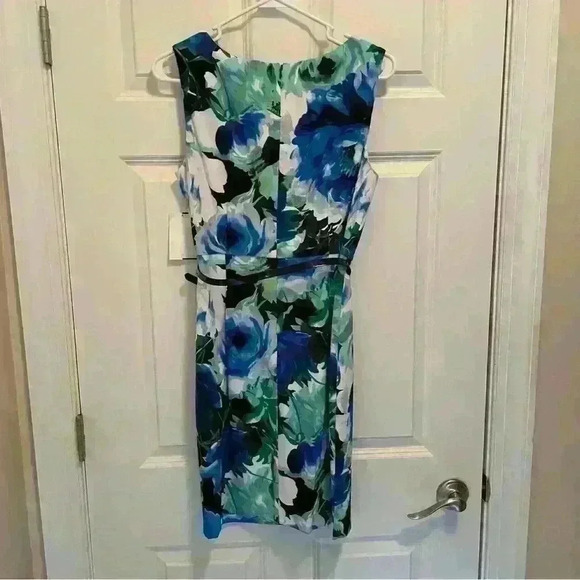 Connected Apparel NWT Blue Multi Floral Keyhole Belted Sheath Dress Size 10P - Picture 4 of 13